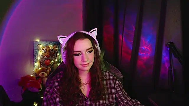 Celia Sensual  online show from June 30, 2026, 8:42 pm