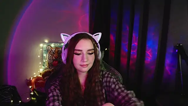 Celia Sensual  online show from July 4, 2026, 6:12 pm