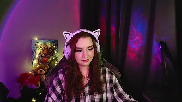 Celia Sensual  online show from June 29, 2026, 8:41 pm
