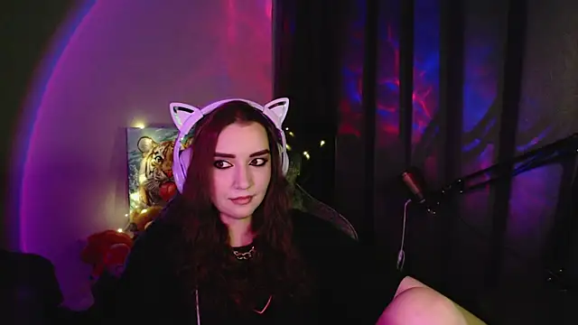 Celia Sensual  online show from June 16, 2026, 7:14 pm