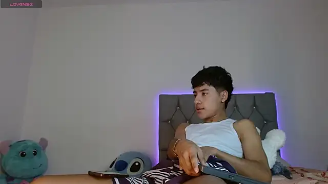 Snapshot of Sebas_fire4 chatting on May 15, 2026, 10:52 pm Sebas fire4 online show from May 15, 2026, 10:52 pm
