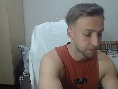 Snapshot of BlondEagleMuscle chatting on June 21, 2026, 9:42 pm BlondEagleMuscle online show from June 21, 2026, 9:42 pm