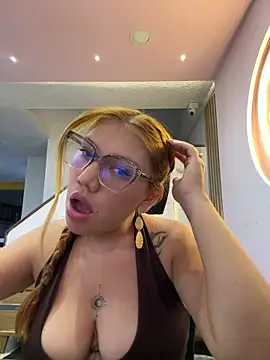 Lia Sterling online show from March 10, 2026, 10:14 pm