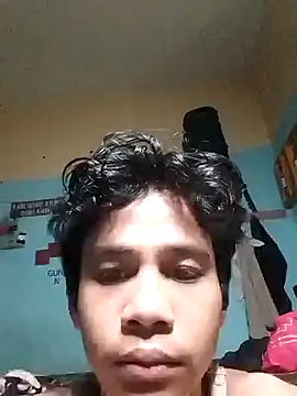 Snapshot of Kialord_18 chatting on March 12, 2026, 1:44 am Kialord 18 online show from March 12, 2026, 1:44 am