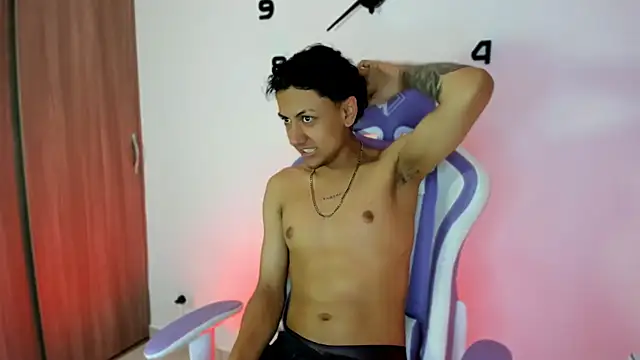 dominik jackson  online show from March 10, 2026, 12:58 am