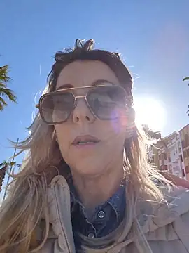 Snapshot of ManuelaX chatting on February 20, 2026, 9:33 am ManuelaX online show from February 20, 2026, 9:33 am