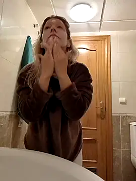 Snapshot of ManuelaX chatting on February 10, 2026, 5:34 pm ManuelaX online show from February 10, 2026, 5:34 pm