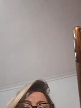 Snapshot of ManuelaX chatting on March 5, 2026, 6:48 pm ManuelaX online show from March 5, 2026, 6:48 pm