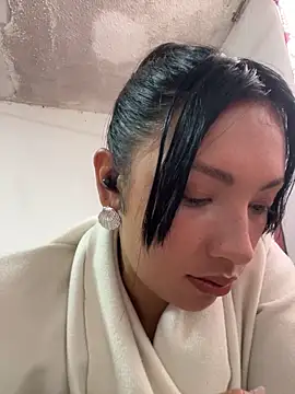 Marianaxc online show from April 29, 2026, 2:54 pm