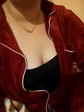 Snapshot of SiIriin chatting on March 9, 2026, 1:53 am SiIriin online show from March 9, 2026, 1:53 am