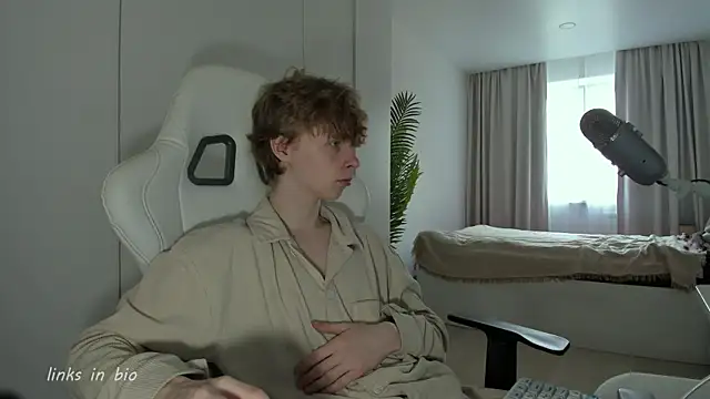 Wawesuc online show from March 31, 2026, 8:38 am