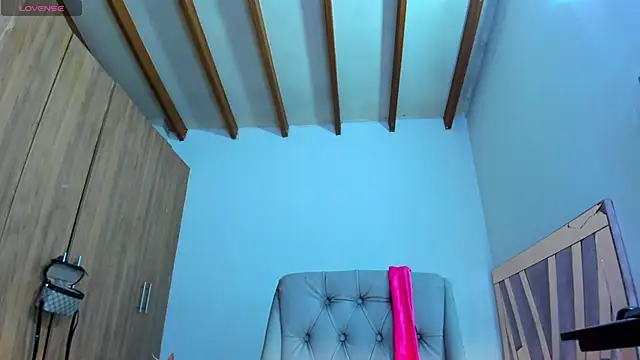 SkyeGabbyRose online show from July 1, 2026, 10:04 am