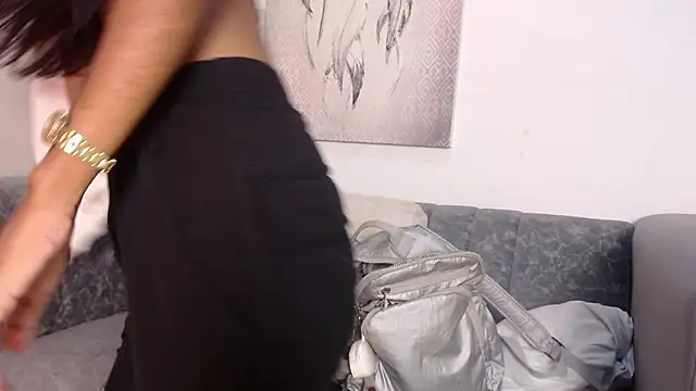 queen adhara online show from March 22, 2026, 11:56 am