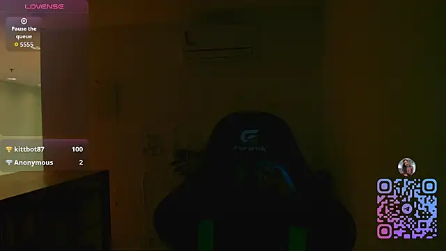 Debra Fox online show from April 28, 2026, 12:09 am