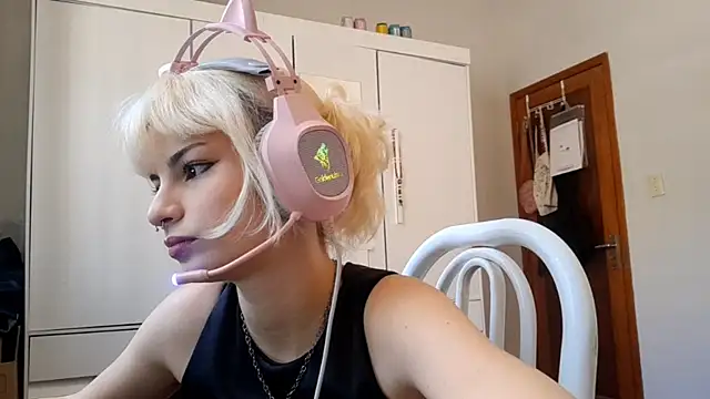 Snapshot of JustinCerqueira chatting on March 16, 2026, 4:10 pm JustinCerqueira online show from March 16, 2026, 4:10 pm