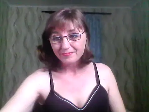 Alisaprice077 online show from May 20, 2026, 3:09 pm