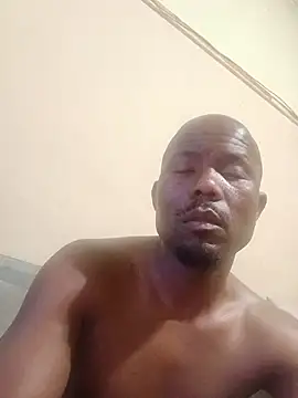 Zolani003 online show from June 29, 2026, 7:57 pm