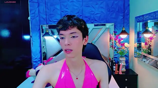 Stefany PiInk online show from May 22, 2026, 12:25 pm
