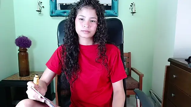 ChalonVera online show from June 6, 2026, 8:03 pm