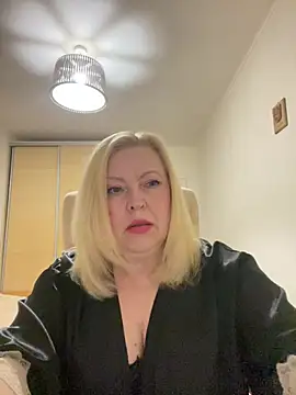 JanieLight53 online show from July 21, 2026, 7:15 pm