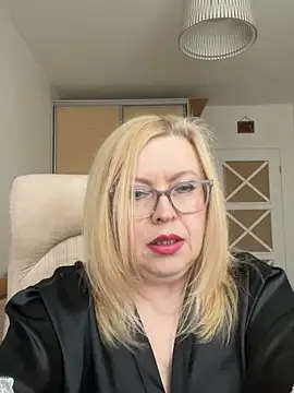 JanieLight53 online show from April 23, 2026, 3:46 pm