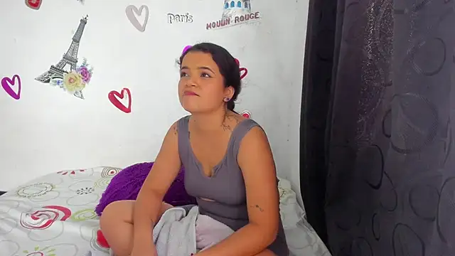 Katty-Rouse online show from April 30, 2026, 9:41 pm
