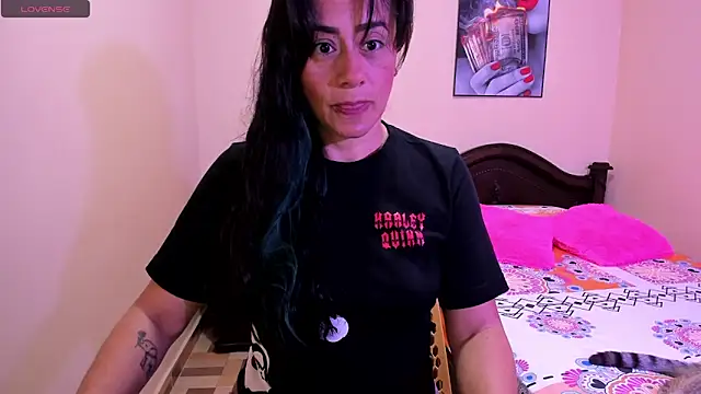 sara florez12 online show from May 8, 2026, 10:52 am