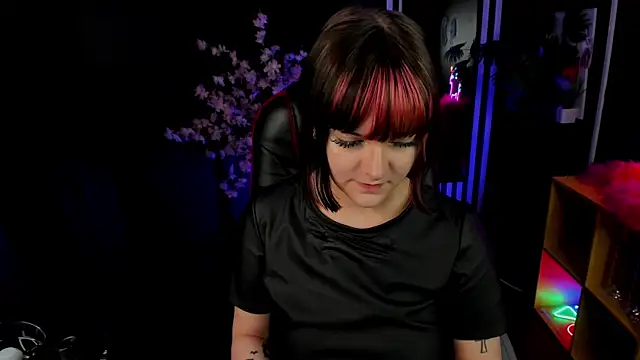 EsterTwilight online show from July 3, 2026, 3:40 pm