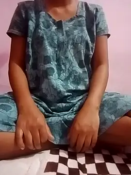 yesmam36 online show from April 18, 2026, 4:53 pm