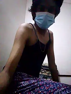 nilakshiperera0 online show from May 18, 2026, 6:45 pm