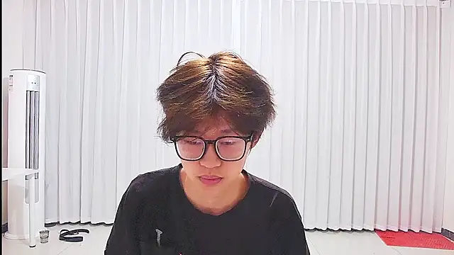 Chili-001 online show from June 27, 2026, 2:56 pm