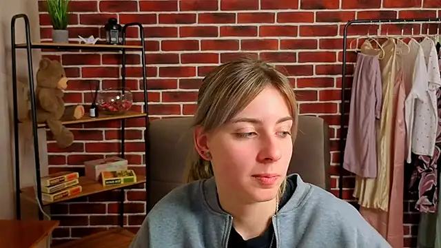 Snapshot of RebeccaaNelson chatting on March 23, 2026, 2:06 pm RebeccaaNelson online show from March 23, 2026, 2:06 pm