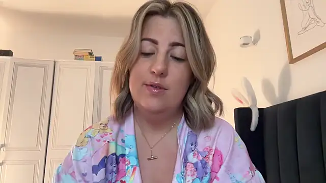 annabellewarick online show from June 6, 2026, 9:36 am