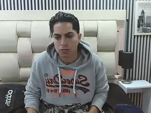 Alex Wolft online show from April 24, 2026, 11:34 am