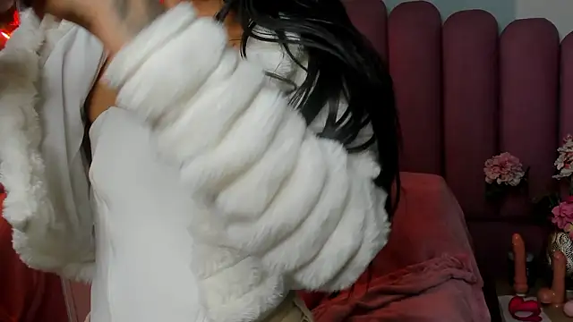 ZaraLuciana online show from March 21, 2026, 11:36 am