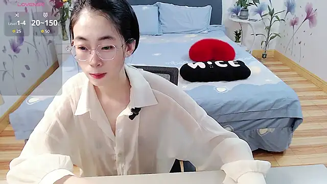 Snapshot of mila-baby-99 chatting on April 26, 2026, 7:16 am mila-baby-99 online show from April 26, 2026, 7:16 am
