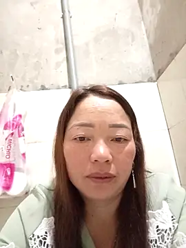 Yellow-pink online show from April 22, 2026, 11:22 pm