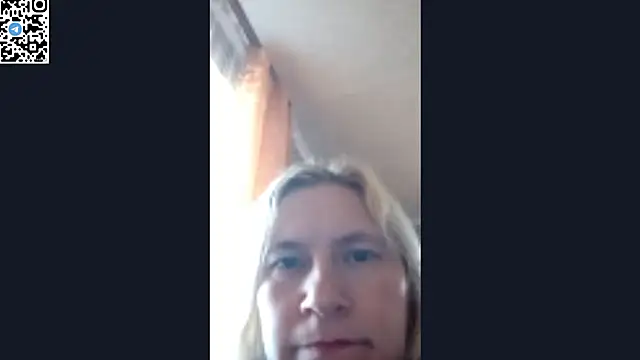 DiamondLady555 online show from March 16, 2026, 12:42 pm