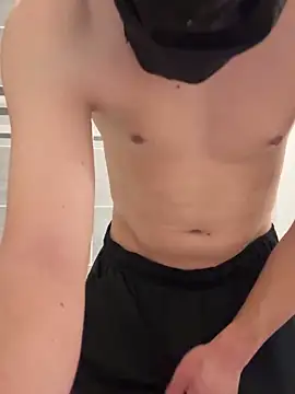 Hommemysterieux online show from March 10, 2026, 10:25 pm