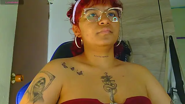 Snapshot of alessia_temptation chatting on July 4, 2026, 6:20 am alessia temptation online show from July 4, 2026, 6:20 am