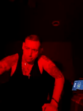 Brandon23xxxgb online show from April 29, 2026, 3:32 am