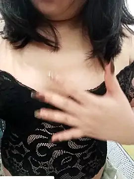 ylulinh online show from March 14, 2026, 10:05 pm