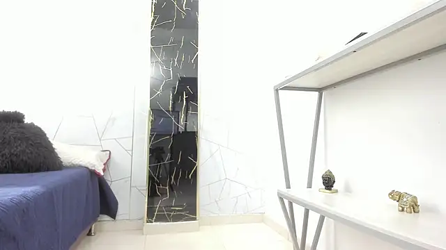 Valentin Lux online show from April 8, 2026, 4:03 am