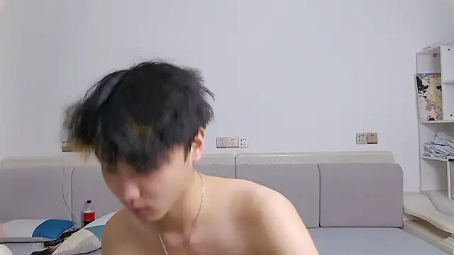 icecream-002 online show from March 31, 2026, 11:45 am