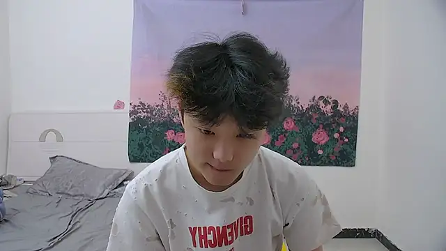 icecream-002 online show from April 21, 2026, 11:50 am