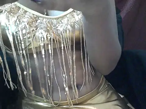 Couplehot00 online show from June 28, 2026, 5:25 am