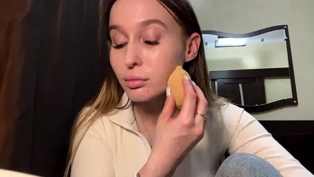 FrancieSteinbaugh online show from March 13, 2026, 2:22 pm