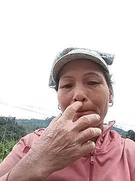 JenniferLovve01 online show from March 11, 2026, 3:22 am