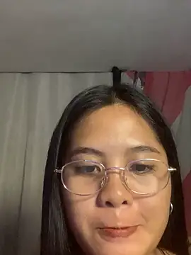 pinaylovingangels online show from March 18, 2026, 1:46 pm