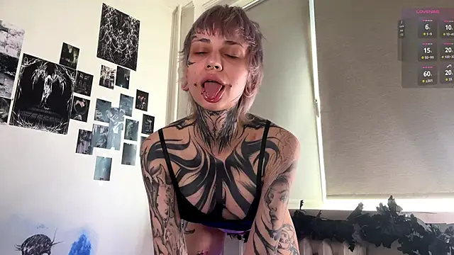 KizzieSherbert online show from June 7, 2026, 11:04 am